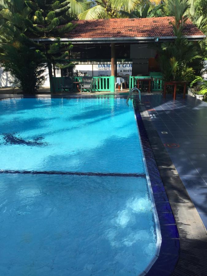 Damith Guest House Unawatuna Exterior photo