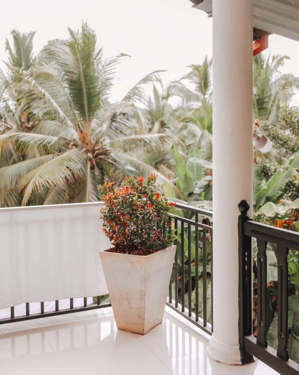 Damith Guest House Unawatuna Exterior photo