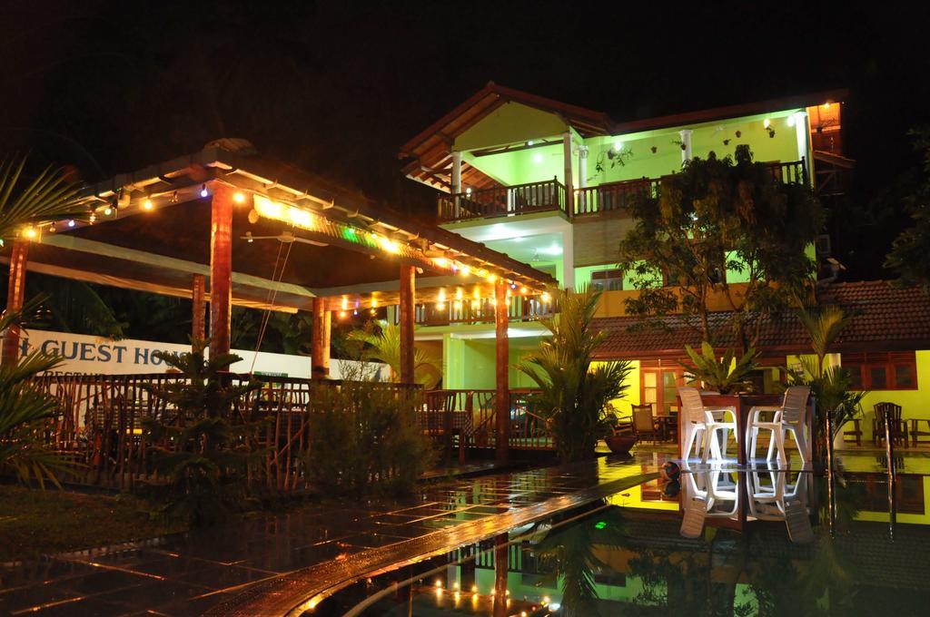 Damith Guest House Unawatuna Exterior photo