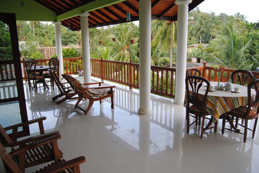Damith Guest House Unawatuna Exterior photo