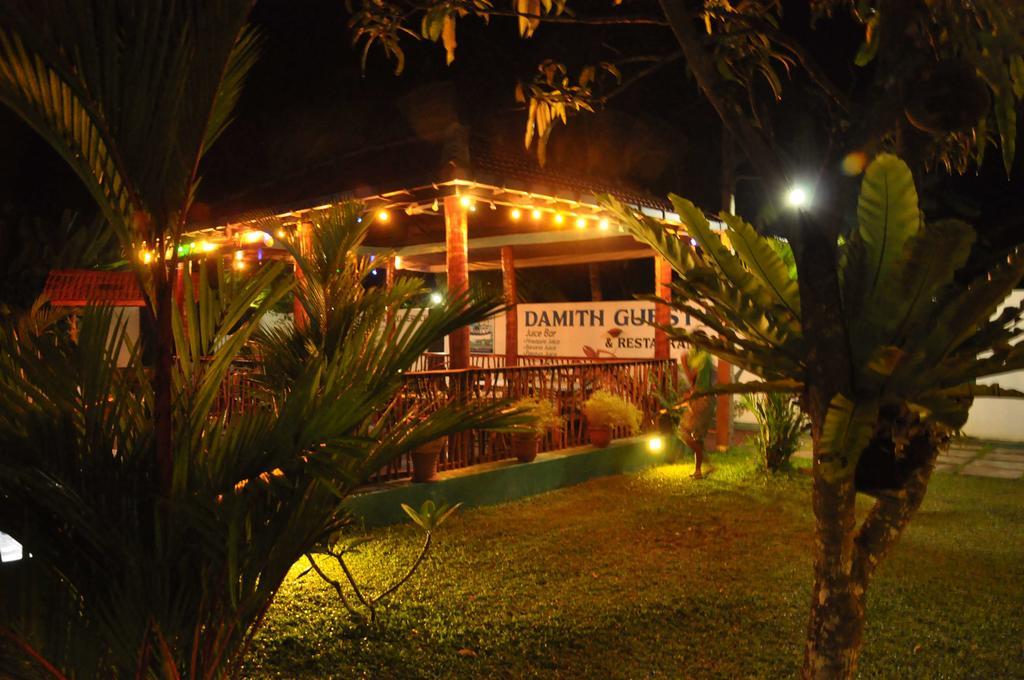 Damith Guest House Unawatuna Exterior photo