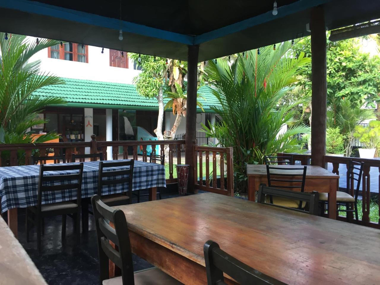 Damith Guest House Unawatuna Exterior photo